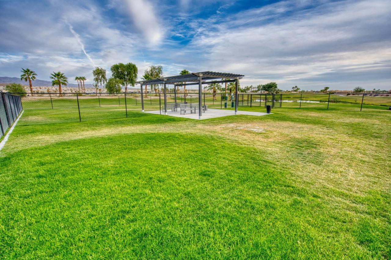 Coachella Lakes Rv Resort Exteriör bild
